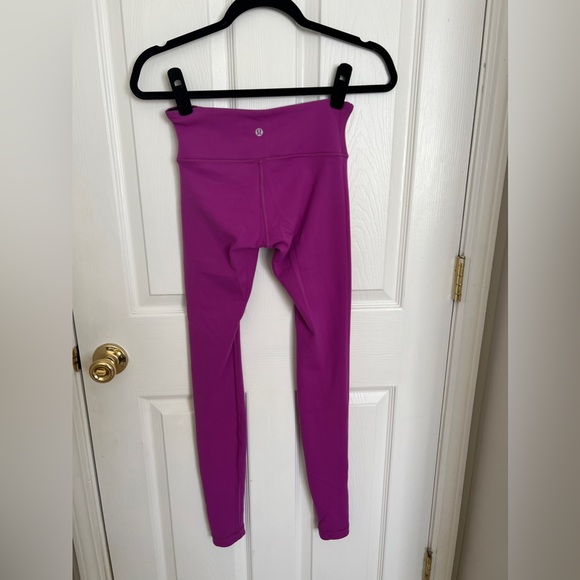 Lululemon REVERSIBLE Wunder Under Leggings - size 4 - Picture 4 of 5